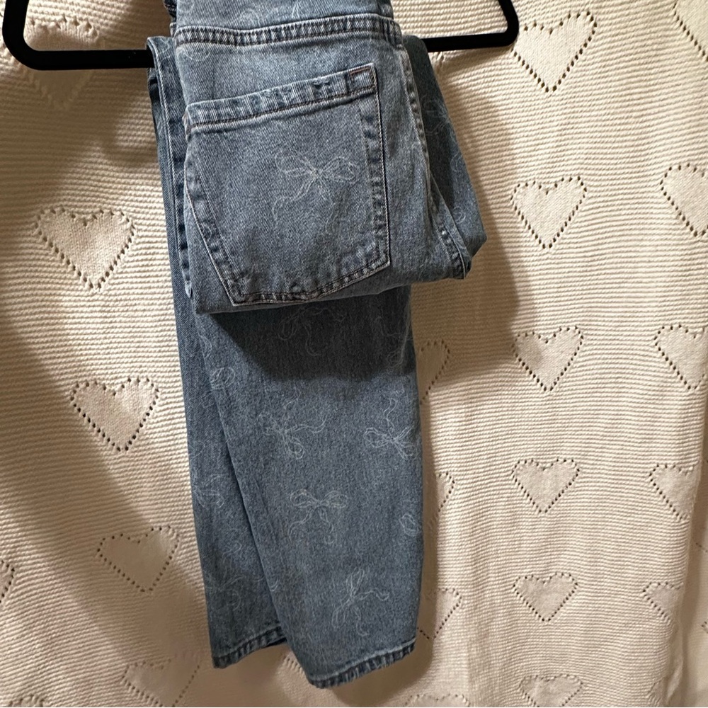 Blue Denim Bow High-Rise Straight Cut Jeans Size 4 - Picture 2 of 5